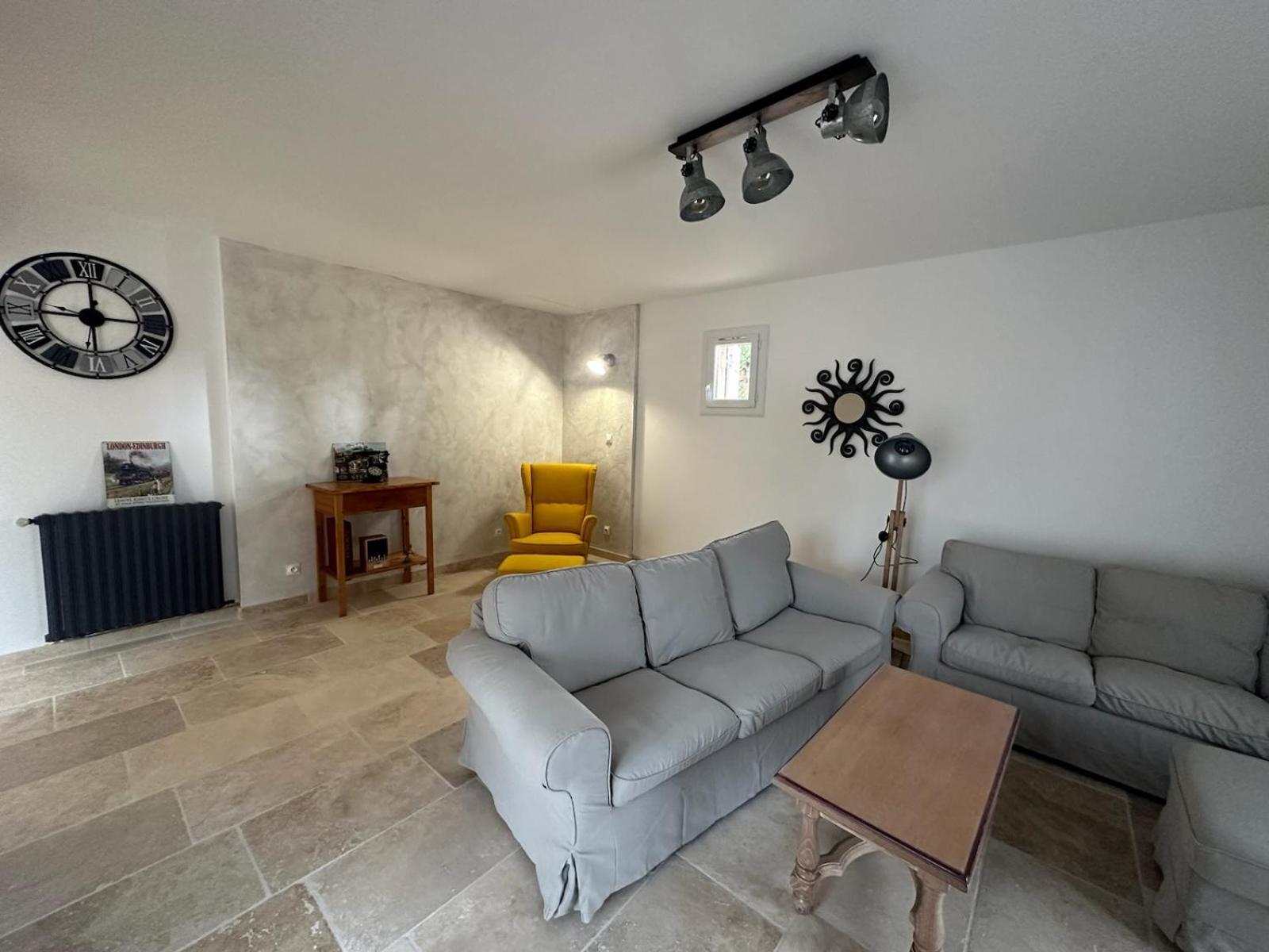 Maison Au Pied De La Sainte Victoire Holiday home *